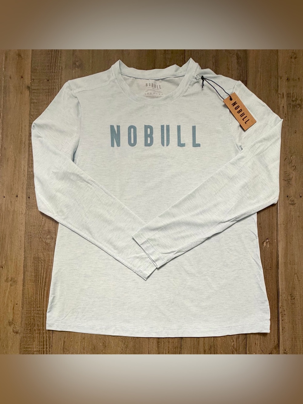 NWT NOBULL Women's Long Sleeve Tee Large Ice Blue Large - Picture 2 of 6